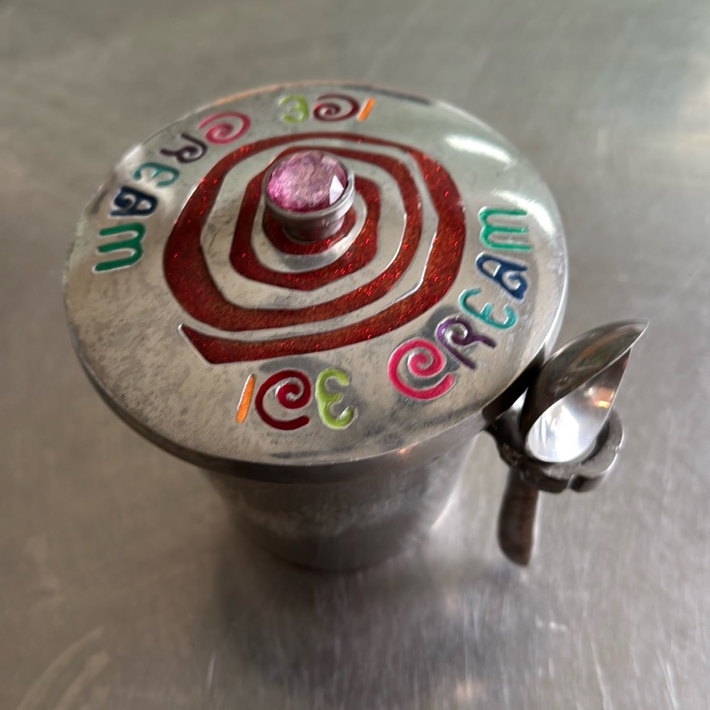 Vintage aluminum ice cream pint container holder